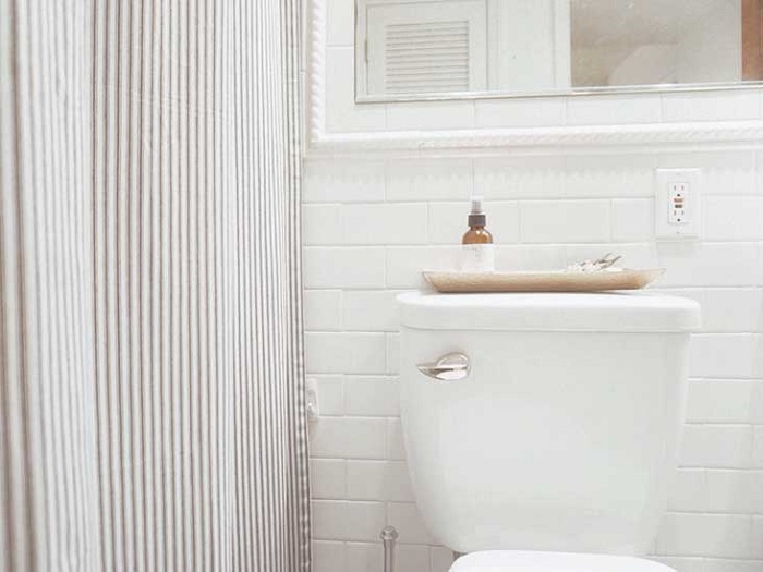 Causes des taches blanches dans les selles