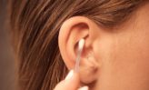 Comment se débarrasser des points noirs dans l’oreille
